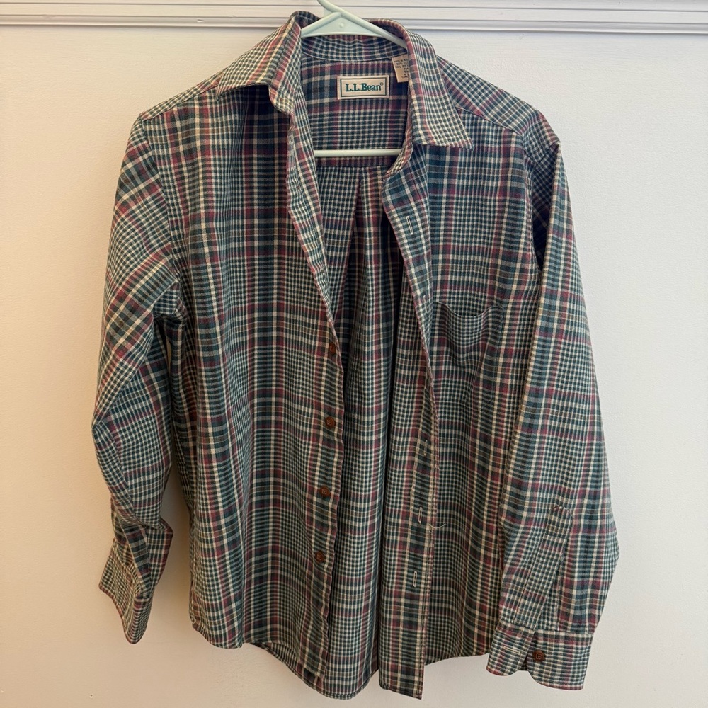 Granola girl L.L. Bean Plaid Button-Down Shirt